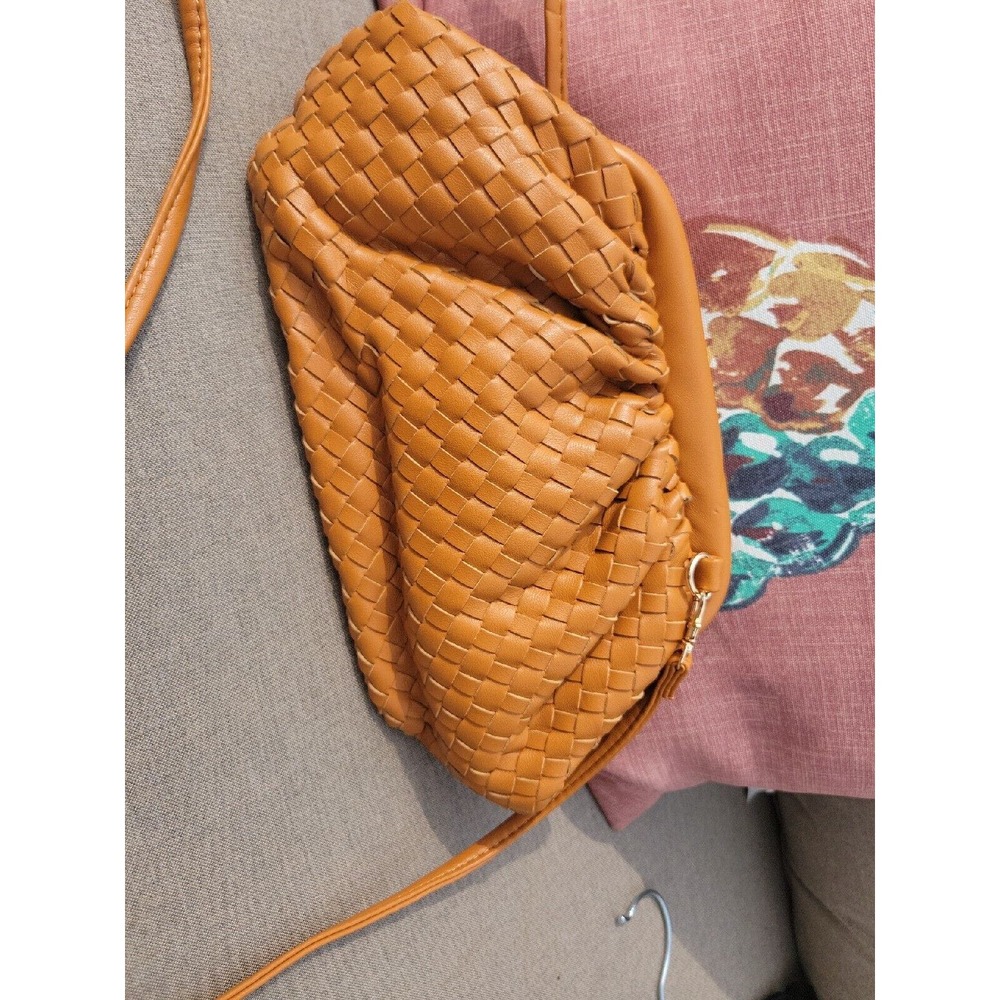 Urban Expressions Brown Leona Woven Crossbody Purse Handbag vegan - Picture 9 of 12